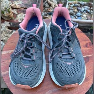 Hoka One One Size 8.5 D Gray and Peach Running Shoes